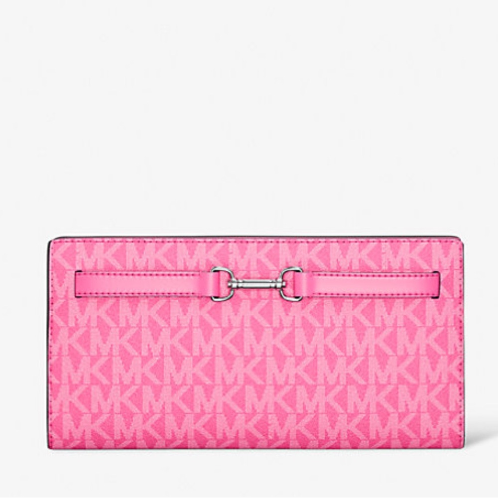 Michael Kors Carson Large Signature Logo Bifold Wallet
Drugonfruit
NWT